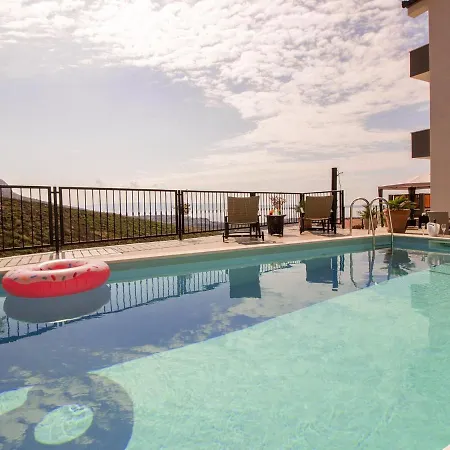 Ferienhaus Premium In Kucine-mravinci With Swimming Pool